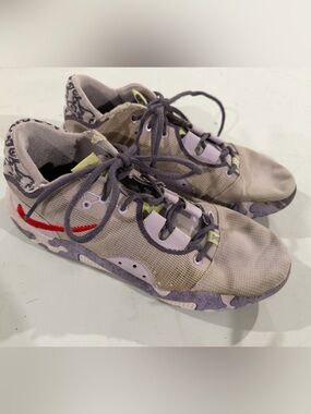 Mens Basketball Shoes size 12